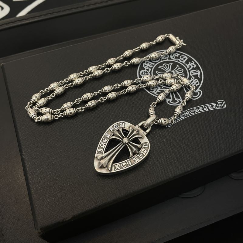 Ch*0me He**ts necklaces